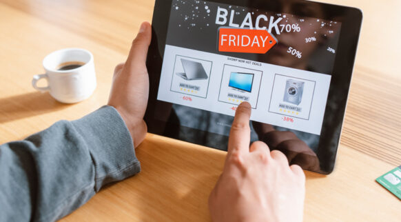 Increases in order demand on Black Friday test the resilience of packing operations